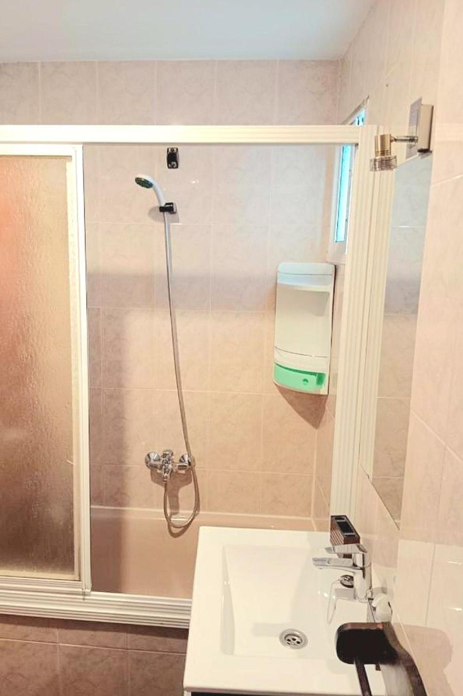 Apartamento Garcia Requena Jaén Zewnętrze zdjęcie